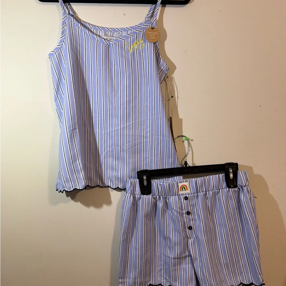 Rae Dunn Women’s Small 2 piece pajama top and shorts white‎ and blue stripes NWT